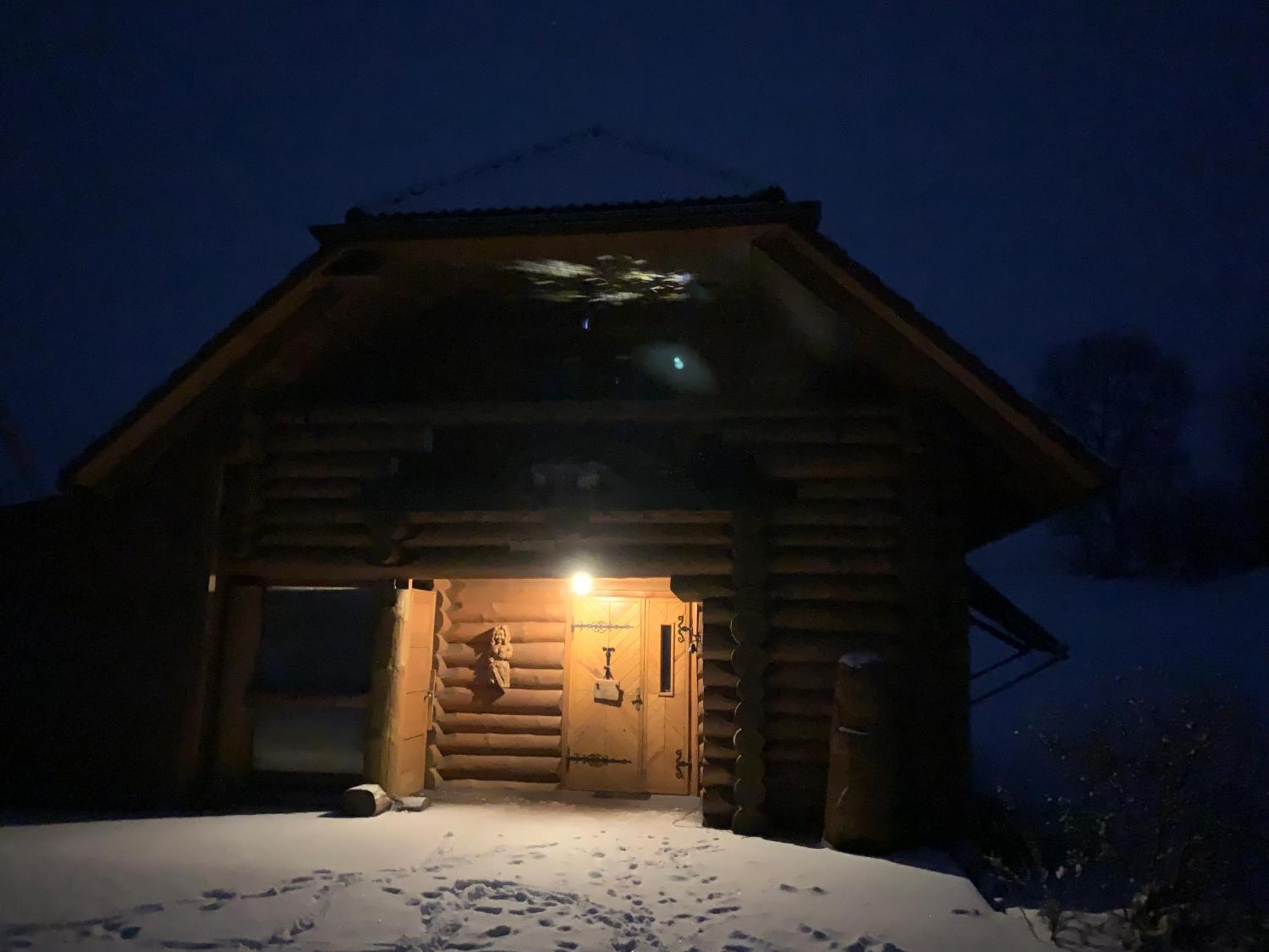 Kundzini Hotel Bīriņi Eksteriør billede
