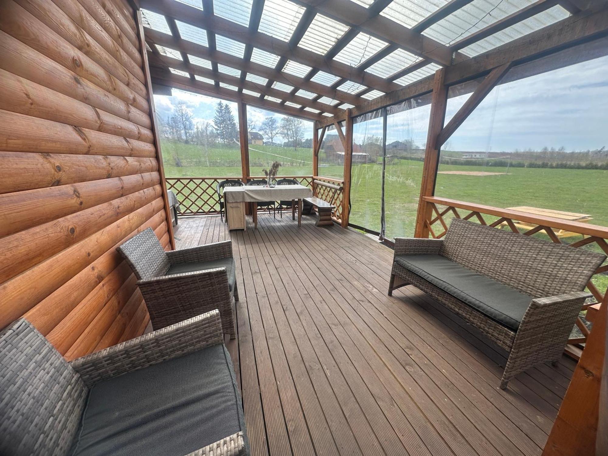 Kundzini Hotel Bīriņi Eksteriør billede