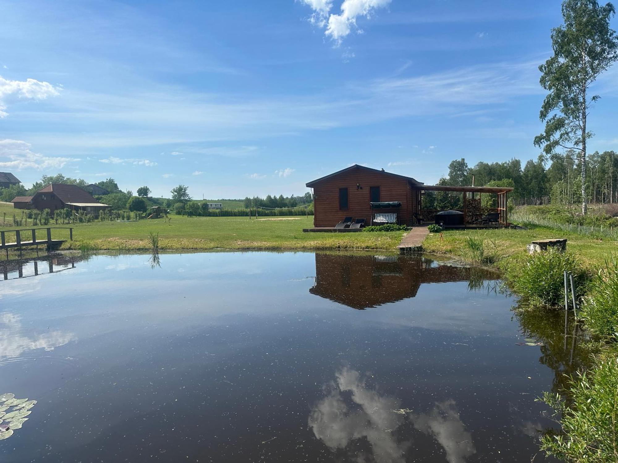 Kundzini Hotel Bīriņi Eksteriør billede