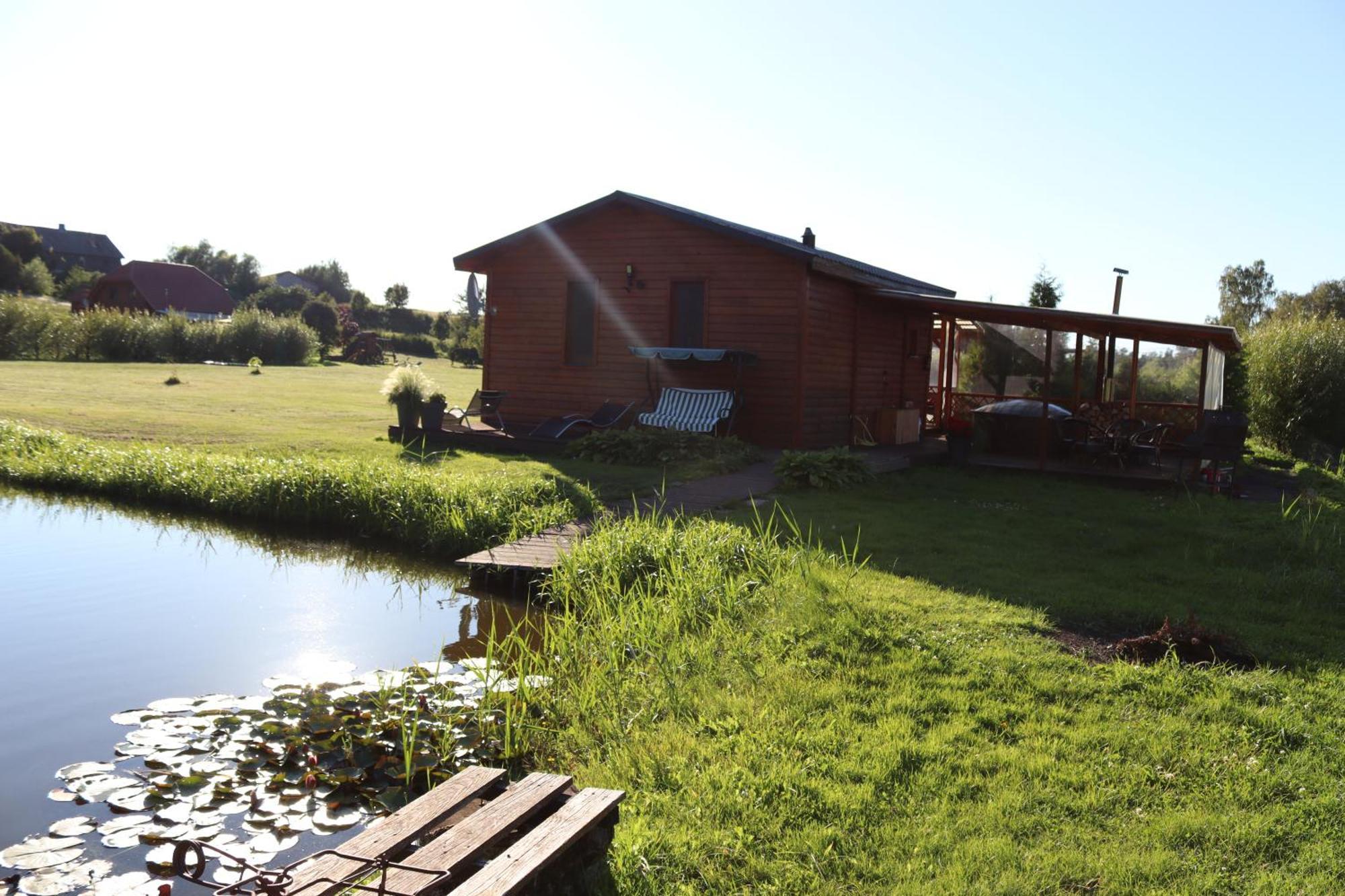 Kundzini Hotel Bīriņi Eksteriør billede
